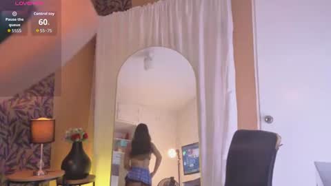 Snapshot of megan_al chatting on 06.19.26 emily online show from 06.19.26