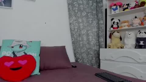 Snapshot of megan_and_clohe chatting on 02.11.26 M E G A N online show from 02.11.26