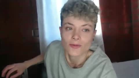 Megan and sophi online show from 05.05.26