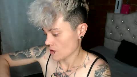 Megan and sophi online show from 06.11.26