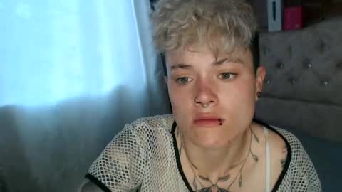 Megan and sophi online show from 06.12.26