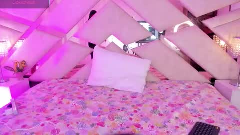     online show from 11.21.25