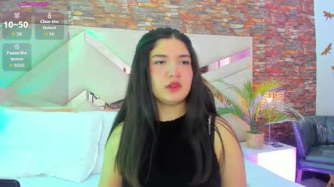 Snapshot of megan_devon chatting on 02.05.26 online show from 02.05.26