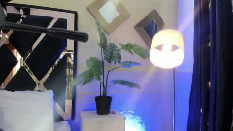 Snapshot of megan_devon chatting on 02.16.26 online show from 02.16.26