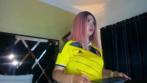 Snapshot of megan_devon chatting on 07.07.26 online show from 07.07.26