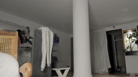 Snapshot of megan_lu20 chatting on 02.05.25 Megan Lu online show from 02.05.25