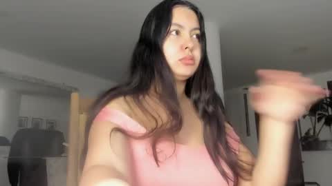 Snapshot of megan_lu20 chatting on 02.14.25 Megan Lu online show from 02.14.25