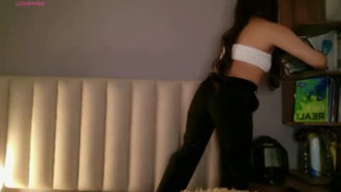 Snapshot of megan_moore__ chatting on 05.15.26 online show from 05.15.26