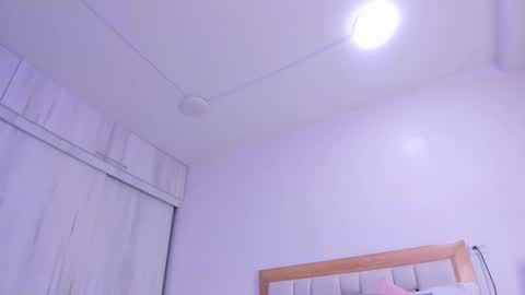 Snapshot of megan_rous2 chatting on 11.21.25 megan online show from 11.21.25