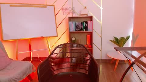 Snapshot of megan_saint chatting on 01.15.26 megan_saint online show from 01.15.26