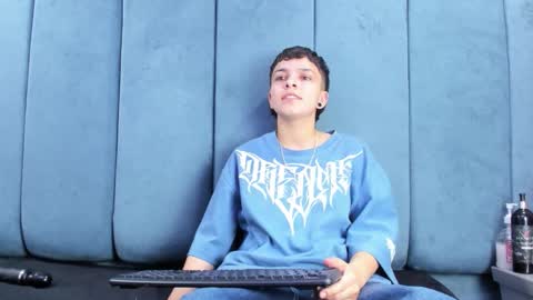 megan_thompsonn_ online show from 03.29.26