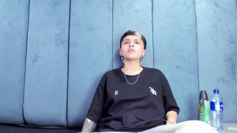 megan_thompsonn_ online show from 05.20.26