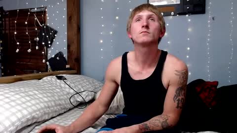 Snapshot of meganandeddie6715 chatting on 12.05.24 eddie and megan online show from 12.05.24