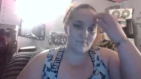 Snapshot of megancasares157 chatting on 01.19.26 SexyDirtyBitch online show from 01.19.26