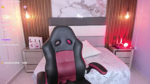 Snapshot of megancero chatting on 10.25.25 Megan online show from 10.25.25