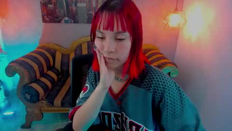 Snapshot of megane_whitte chatting on 12.18.25 Megan online show from 12.18.25