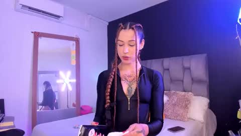 Emma Cyrus online show from 02.28.26