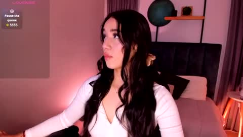 Snapshot of megann_blaze chatting on 06.09.26 Megan online show from 06.09.26