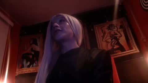 megannixx online show from 10.11.25