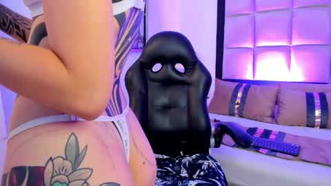 Megan Presley online show from 04.30.26