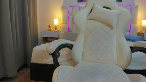 Megan Queen online show from 05.29.26