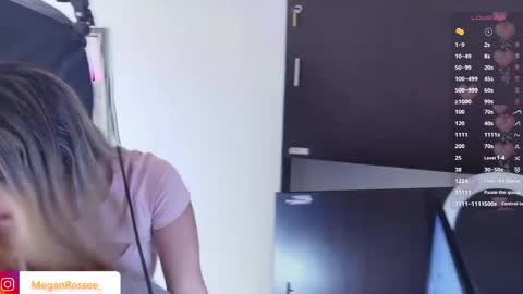 Snapshot of meganrosse__ chatting on 05.09.26 Megan online show from 05.09.26