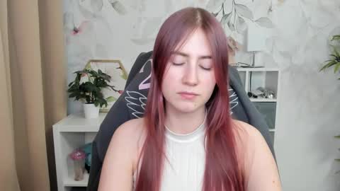 Snapshot of meganx_candy chatting on 01.27.25 Megan online show from 01.27.25