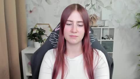 Snapshot of meganx_candy chatting on 01.28.25 Megan online show from 01.28.25