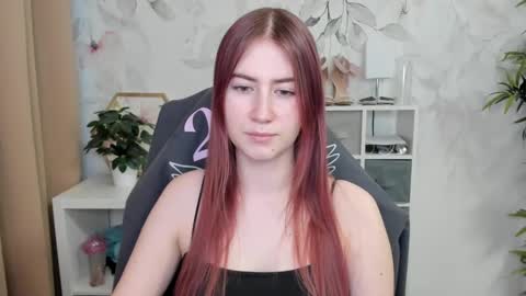 Snapshot of meganx_candy chatting on 02.07.25 Megan online show from 02.07.25