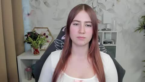 Snapshot of meganx_candy chatting on 02.25.25 Megan online show from 02.25.25