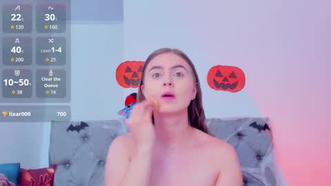 Snapshot of meganysammy chatting on 10.17.25 megansammy online show from 10.17.25