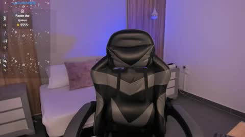 M E G A R A  online show from 11.01.25