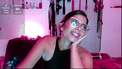 Snapshot of meggan_greey chatting on 01.09.25 Your best slave online show from 01.09.25