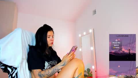 Juli online show from 06.02.26
