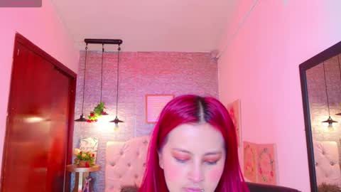 Snapshot of meghan_nill chatting on 11.06.25 Meghan online show from 11.06.25