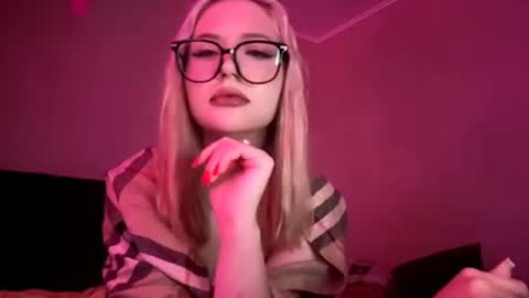 Sophie online show from 06.20.26