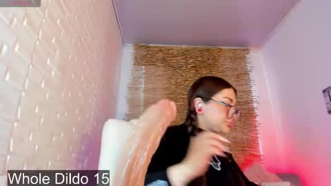 Snapshot of mei_millers chatting on 10.18.25 MELISSA online show from 10.18.25