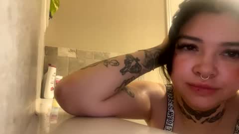 Snapshot of meileemeii chatting on 01.29.25 Goddess Meilee online show from 01.29.25