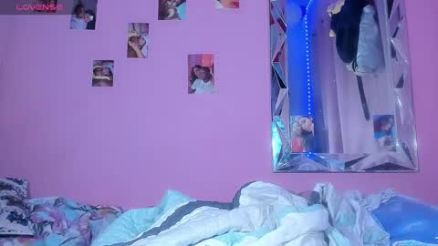 Snapshot of mejialuisa0142 chatting on 02.23.25 Luisa online show from 02.23.25