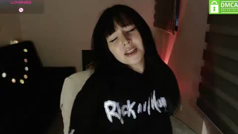 Snapshot of meko_hzu chatting on 06.15.26 WETWATERMELL online show from 06.15.26