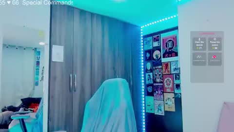 Melissa  -  -  Please help me to reach 100 thumbs up online show from 03.12.25