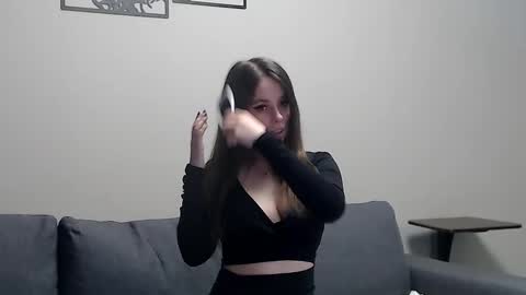 meladams online show from 01.20.25