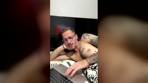 Snapshot of meladodecana chatting on 02.22.26 meladodecana online show from 02.22.26