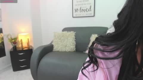 Snapshot of melan_owen chatting on 12.28.24 melan_owen online show from 12.28.24