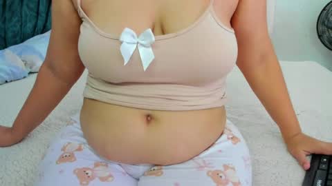 Snapshot of melani_dreamss1 chatting on 06.15.26 Melani online show from 06.15.26