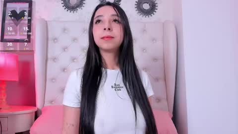 Snapshot of melanie__hills chatting on 03.12.25 Melanie online show from 03.12.25