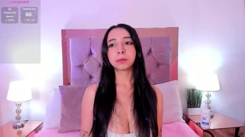 Snapshot of melanie__hills chatting on 02.15.26 Melanie online show from 02.15.26