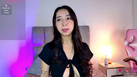 Snapshot of melanie__hills chatting on 03.10.26 Melanie online show from 03.10.26