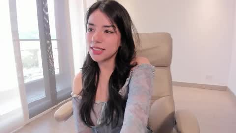 Snapshot of melanie_owo chatting on 03.11.26 Melanie online show from 03.11.26