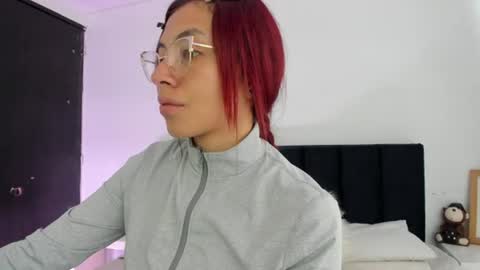 Melanie roux  online show from 06.23.26